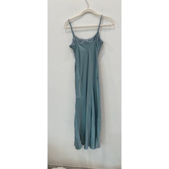 Selfie Leslie Well Versed Pleated Bust Satin Slit Midi Dress Blue XS New - Picture 2 of 3